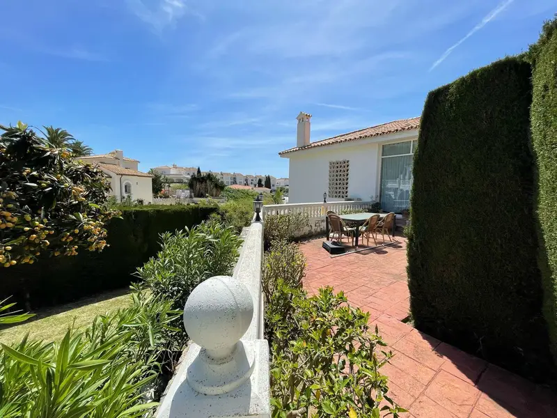 Casa Villa 4 Dormitorios Miraflores Costa del Sol