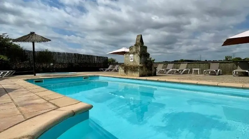 Casa Rural con Encanto en Llampaies Girona