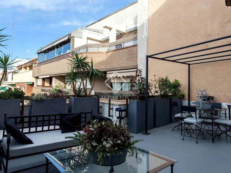 Atico en Valencia ciudad 2 dormitorios terraza garaje reformado