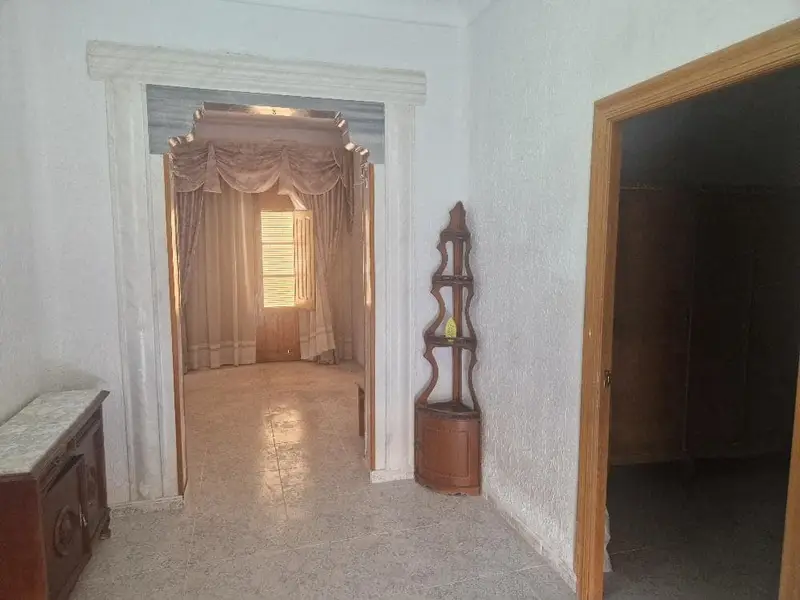 Casa en venta en Almanzora con 3 dormitorios y patio