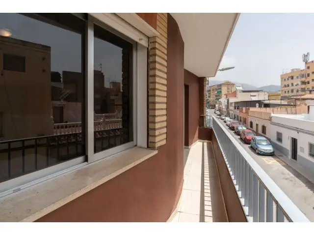 Piso en venta en Motril zona tranquila cerca del centro