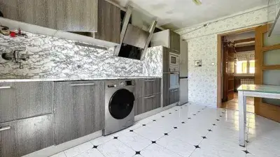 Piso en venta en Llodio: 82m2, 3 habitaciones, luminoso y acogedor