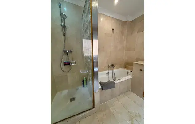 Apartamento 3 Dormitorios 160m2 Dos Hermanas