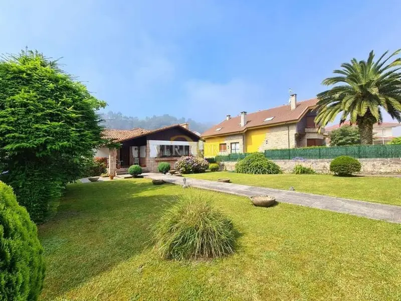 Chalet en Ribadesella con 5 dormitorios y gran jardin