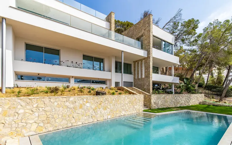 Villa de Lujo en Santa Ponsa con Vistas al Mar y Piscina
