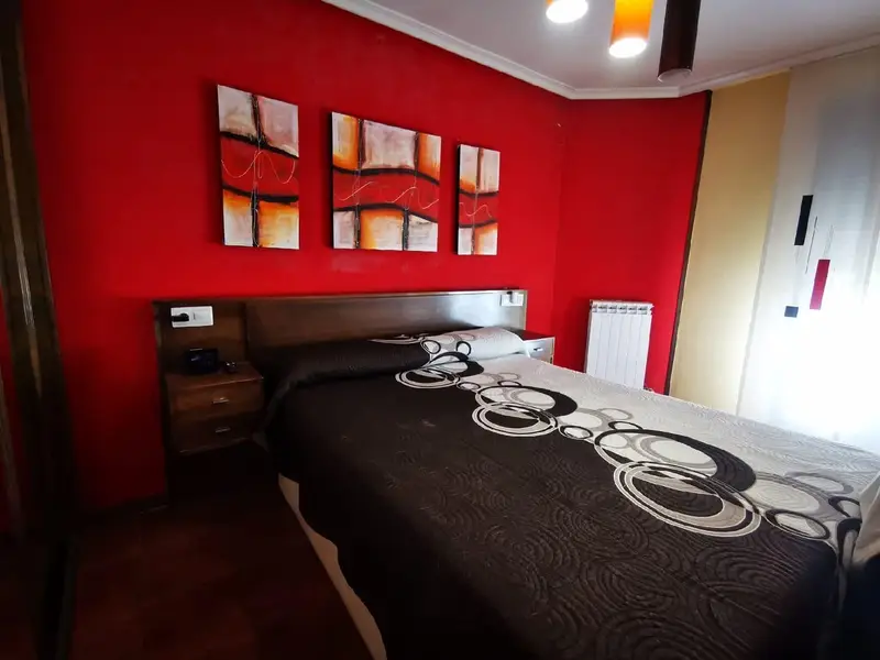 Casa en Venta de Baños con Local Comercial y 3 Dormitorios