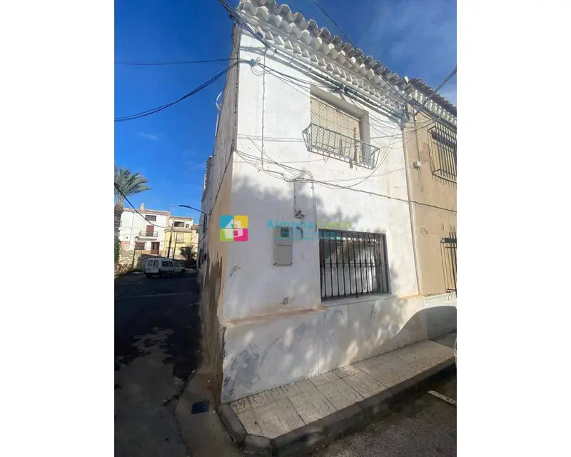 Casa Adosada en Venta en Zurgena Almeria