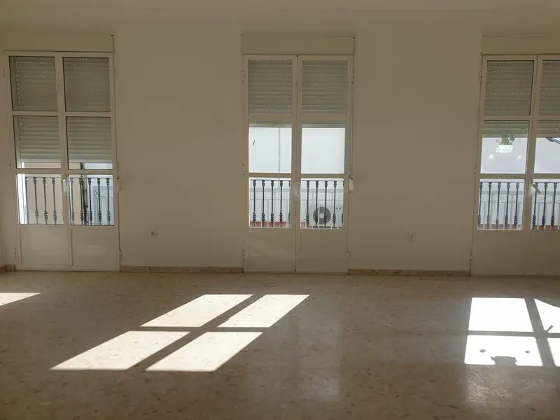 Venta Piso 3 Habitaciones Utrera 136m2 Azotea Patio