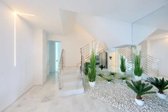 5 Bed Villa for sale