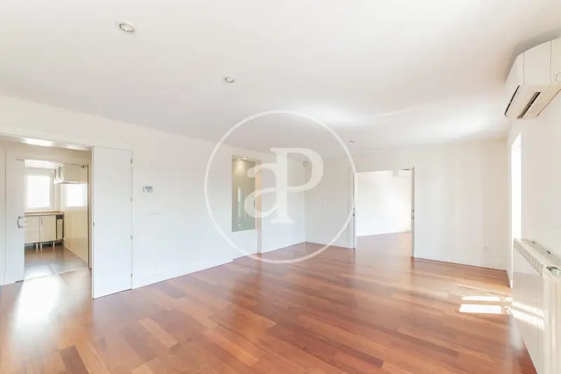Apartamento de Lujo en Almagro Madrid 163m2 3 habitaciones