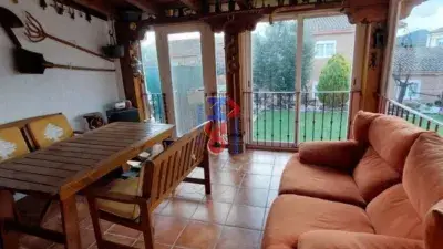 Chalet en Venta El Crucero 140 m2 Jardin Barbacoa