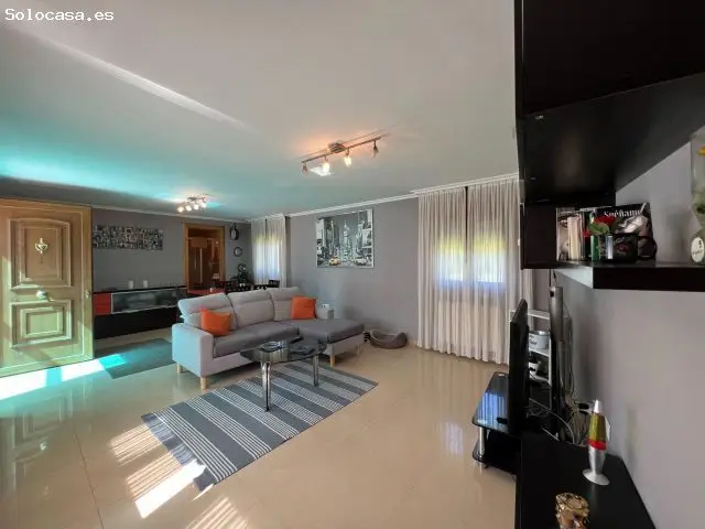 Casa en Santander con Jardin y Garaje Cerca de la Playa