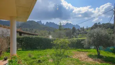 Chalet en Mas Enric con Vistas a Montserrat