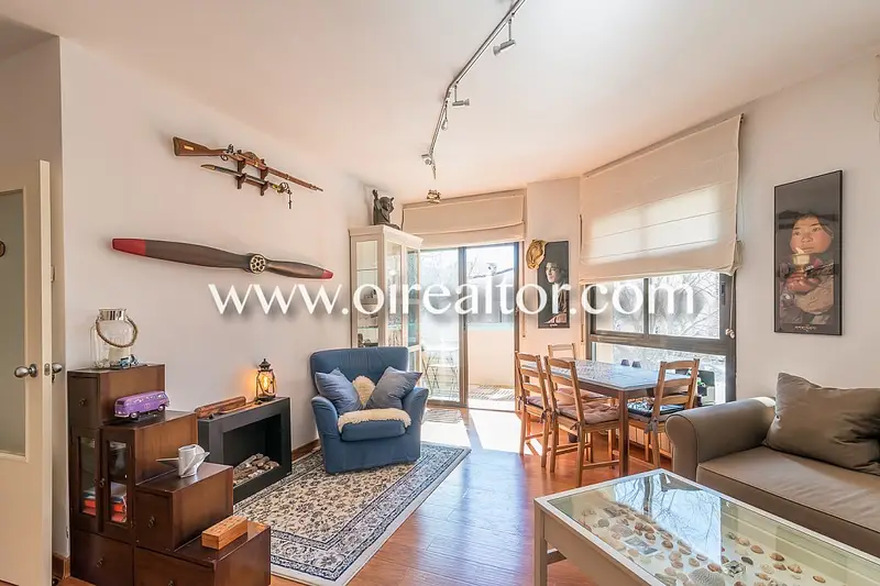 Alquiler Piso Poblenou Diagonal Mar 97m2 3 Dormitorios Terraza Parking