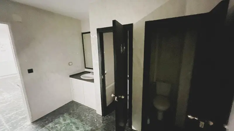 Negocio en Alquiler Cadiz Gran Espacio Adaptable