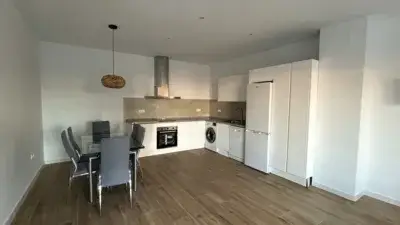 Chalet Adosado en Gines 84m2 con Patio y Terraza