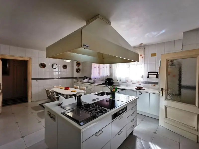 Casa-Villa de 11 Dormitorios en venta Torremolinos, España