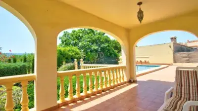 Casa en Venta Beniarbeig 4 Dormitorios Piscina Jardin
