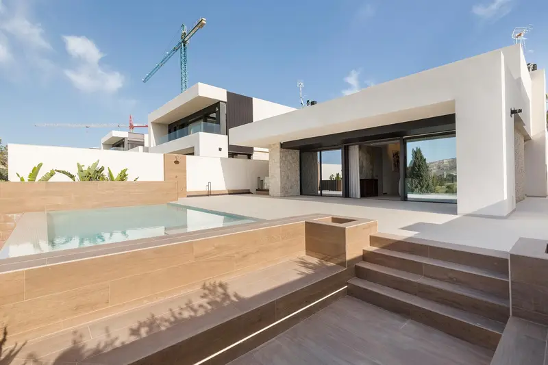 Venta de Villas de Lujo con Piscina en Algorfa