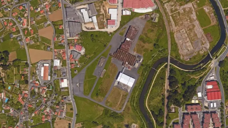 Solar Urbano Culleredo 2600m2 Industrial Comercial Almeiras
