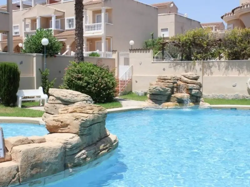 Adosado 3 Dormitorios Rojales Piscina Comunitaria