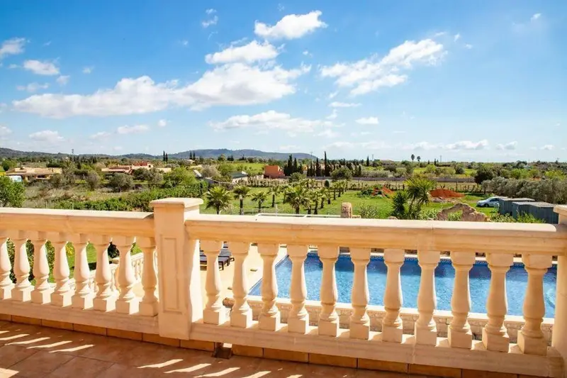 Venta Chalet 4 habitaciones Llucmajor Mallorca Piscina Licencia Turistica
