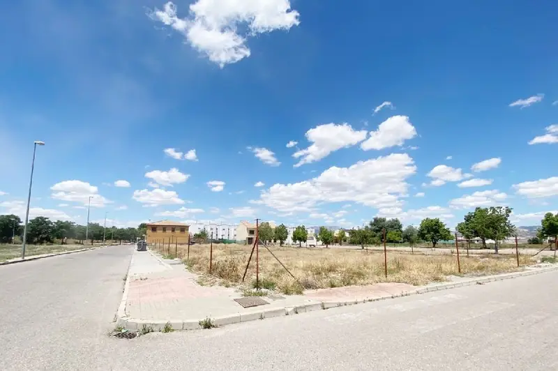 Venta de Terrenos en Fuente Vaqueros: Parcelas Residenciales
