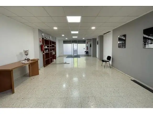 Local Comercial en Alquiler Crevillente 130m2