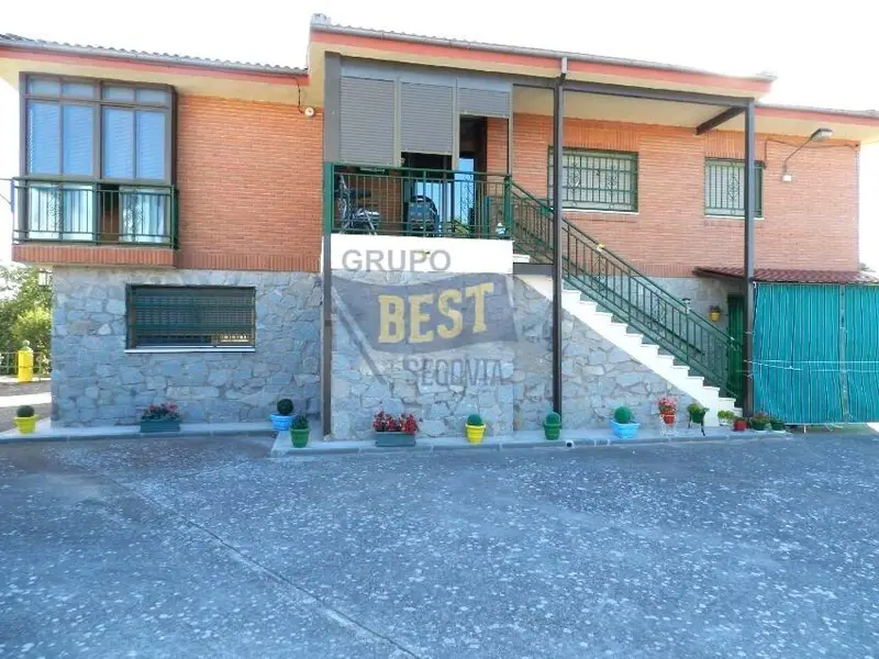 Venta Chalet Amueblado Cabezuela Segovia