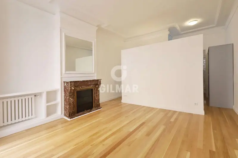 Piso en Alquiler Jerónimos Madrid 220m2 2 Dormitorios