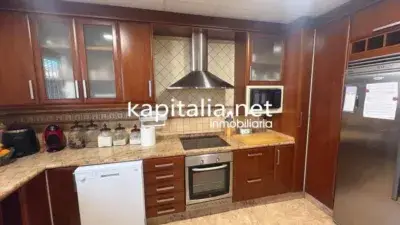 Casa Amueblada en Vallada con Patio y Jardín
