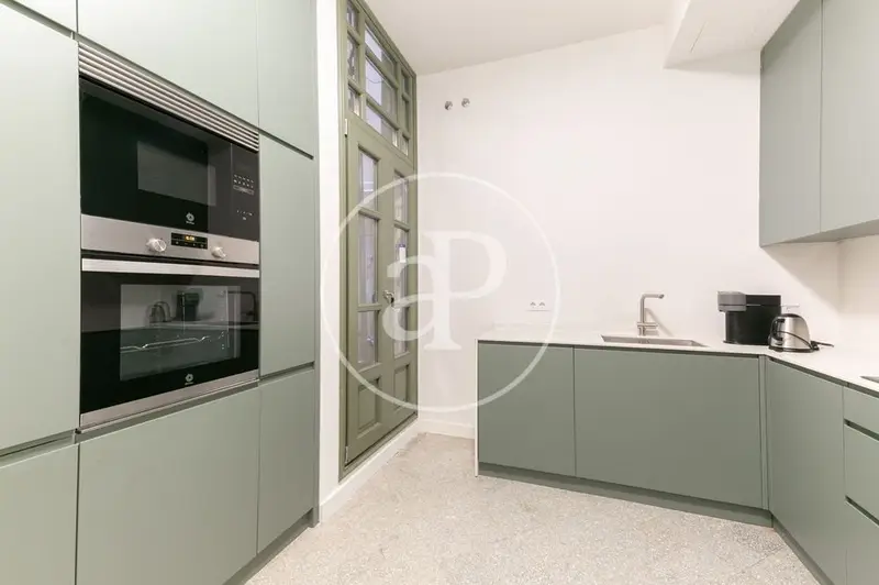 Apartamento 4 Dormitorios Plaza Universitat Barcelona
