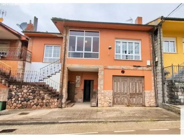 Casa Rural en Pelugano Asturias con Almacén y Terraza