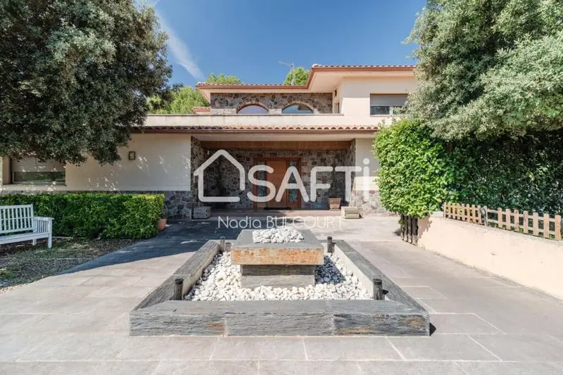 Chalet de Lujo en Venta Collbató Barcelona