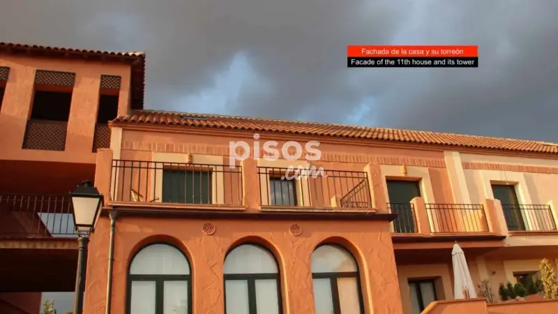 Casa adosada en venta en Calle Casas de Lastra