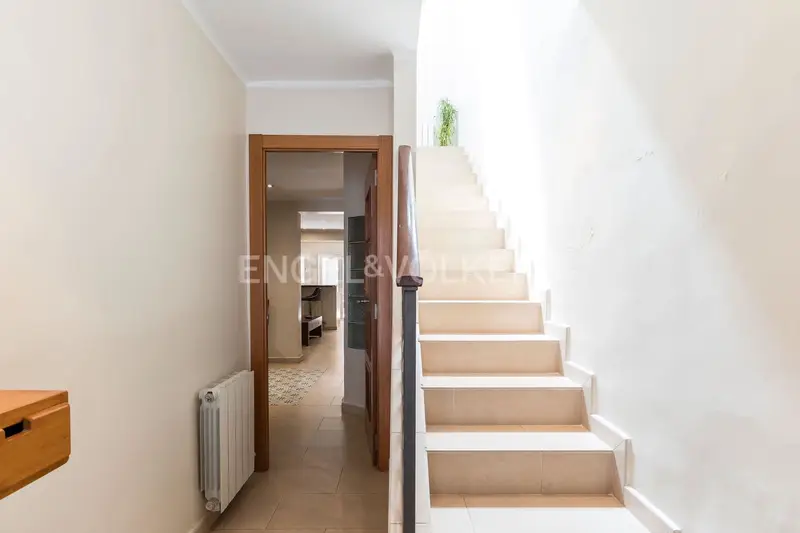 Casa en Sarria 132m2 con Patio 26m2 Ideal Familias