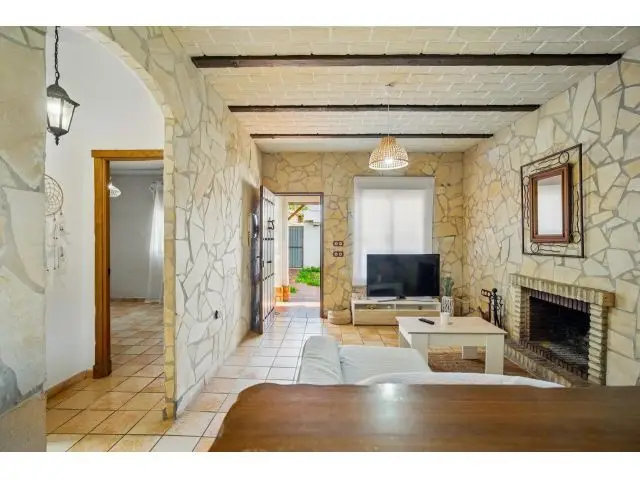 Chalet con Piscina y Jardin en Chiclana de la Frontera