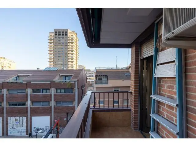 Piso en Venta en La Granada 4 Dormitorios 2 Baños Garaje Trastero