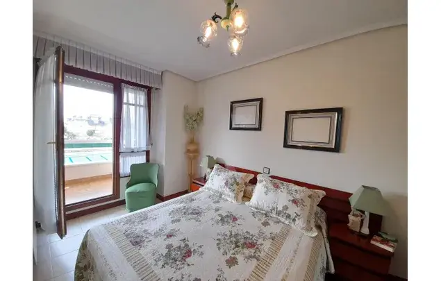 Alquiler Apartamento 2 Dormitorios Laredo 75m2 Piscina
