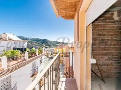 Casa Adosada en Algarrobo 220m2 4 Dormitorios Garaje 65m2