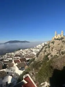 Casa en Olvera con Vistas Panorámicas y Terraza