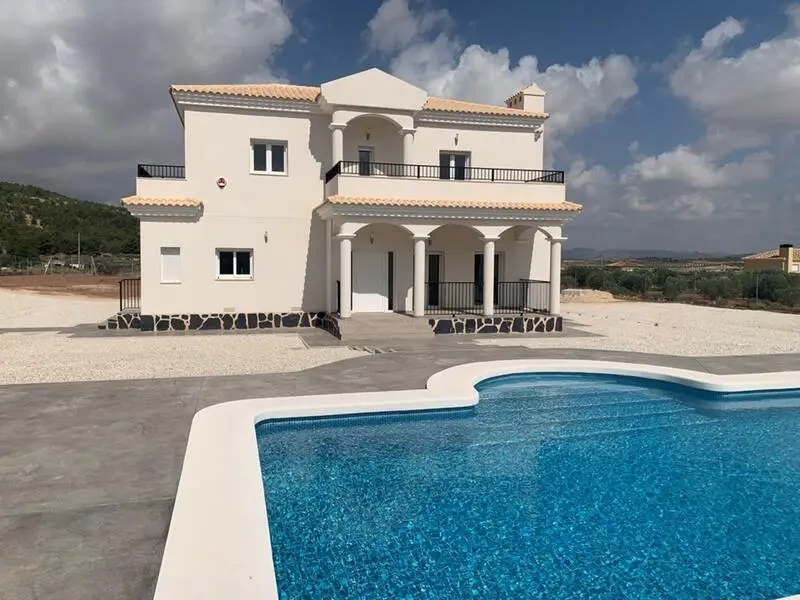 Villas de Lujo en Pinoso 4 Dormitorios Piscina