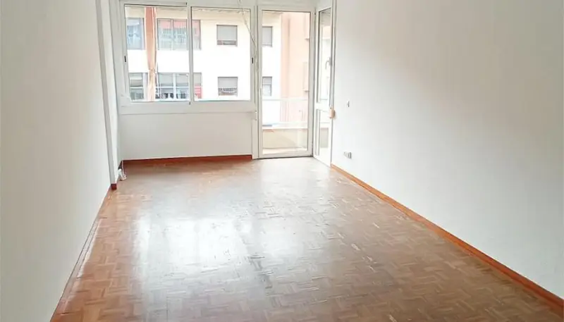 Piso con Terraza en Eixample 75m2 3 habitaciones