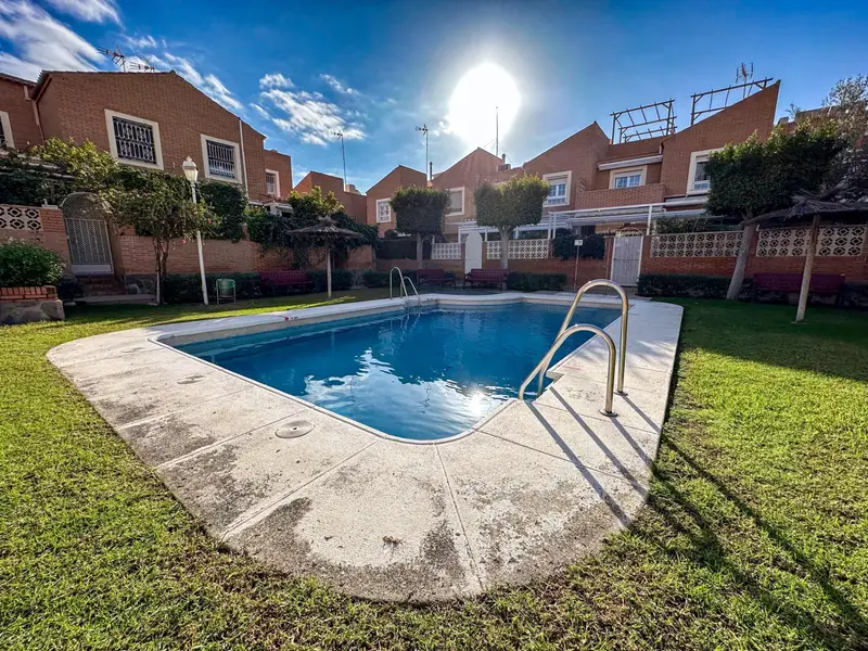 Venta Adosado 4 Dormitorios Villablanca Almeria