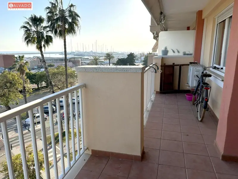 Piso Reformado con Vistas al Mar en Vilanova i la Geltrú