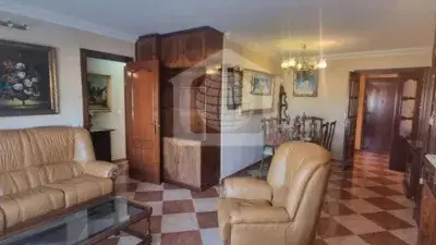 Piso en Venta en Simeón Giménez Reyna Málaga