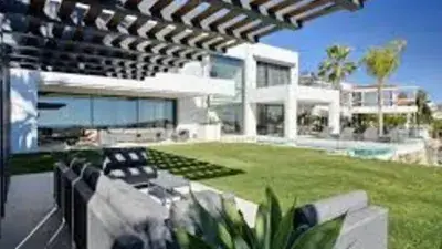 Villa de Lujo en Alquiler Benahavís Vistas al Mar