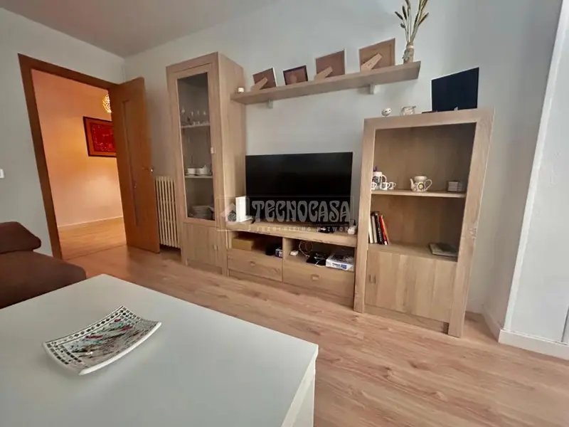 Piso Reformado en El Ejido Leon 4 habitaciones 2 baños