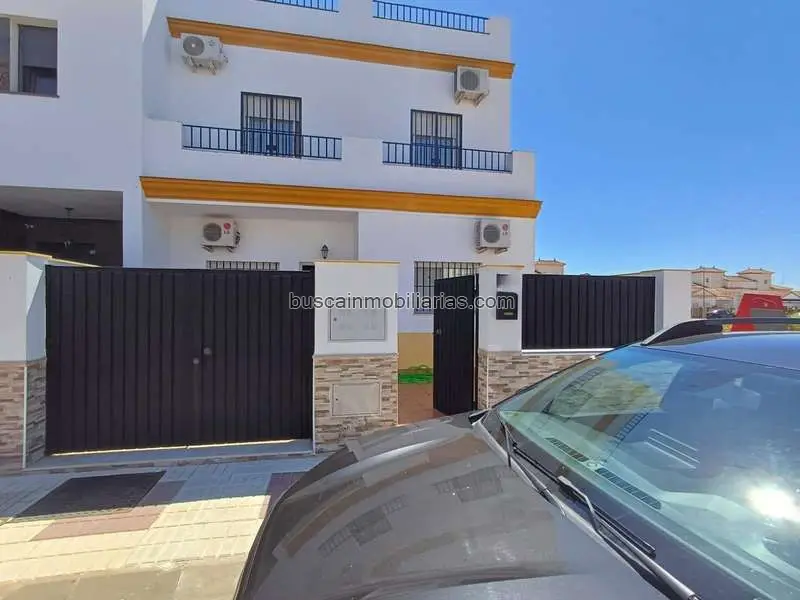 Casa en venta Alcalá del Río 3 dormitorios 2 baños