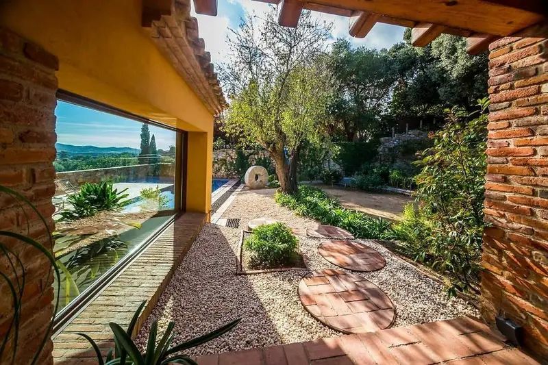 Chalet en venta en Mont-ras, Girona